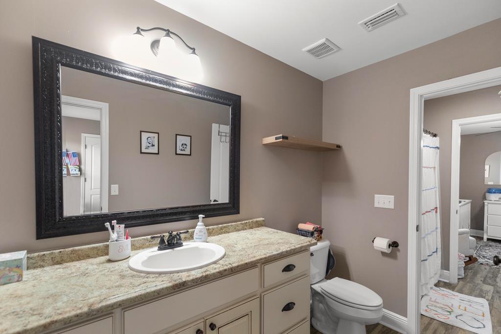 2760 Trawick Road Dothan, AL 36305 - Photo 28 of 43 Hall Bath