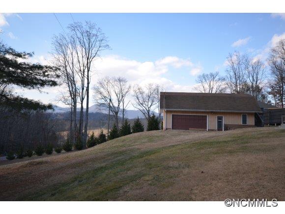26 Daniel Ridge Road Candler, NC 28715 - Photo 4 of 21 Gallery Image 4
