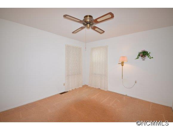 26 Daniel Ridge Road Candler, NC 28715 - Photo 9 of 21 Gallery Image 9