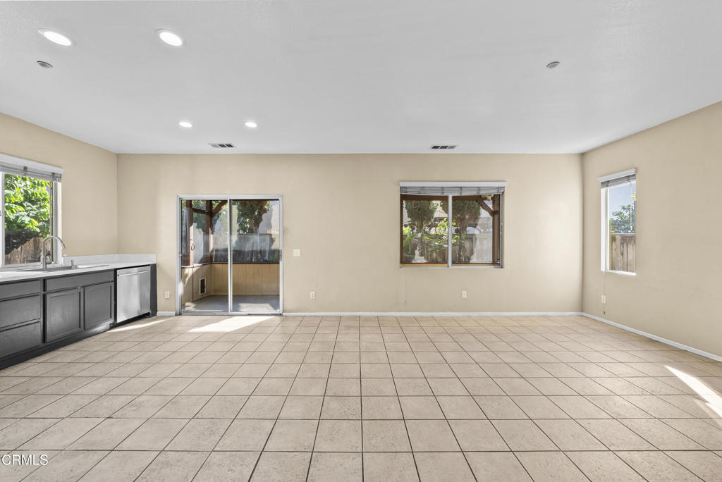 1930 Ribera Drive Oxnard, CA 93030 - Photo 6 of 41