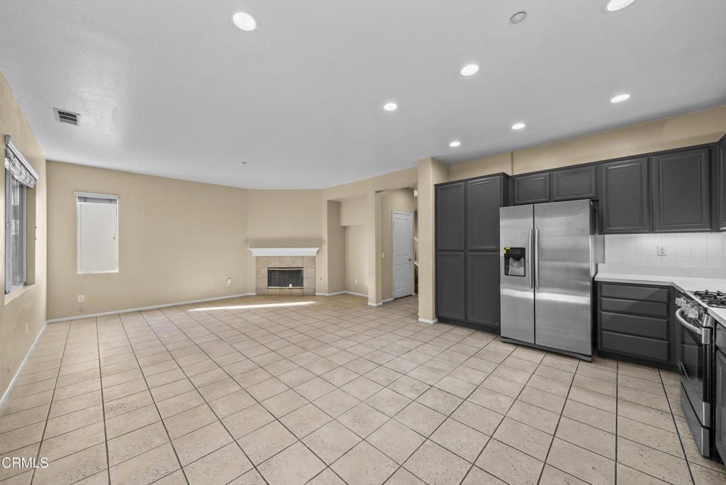 1930 Ribera Drive Oxnard, CA 93030 - Photo 8 of 41