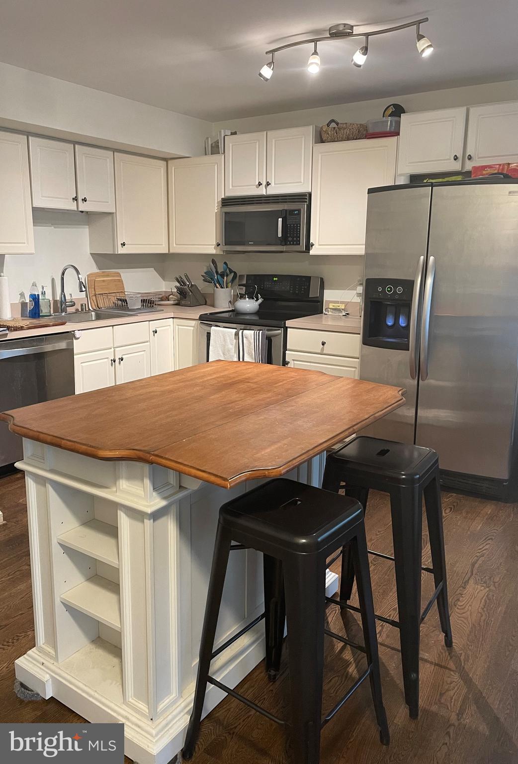 724 1/2 Rosedale Street Annapolis, MD 21401 - Photo 3 of 10 Gallery Image 3