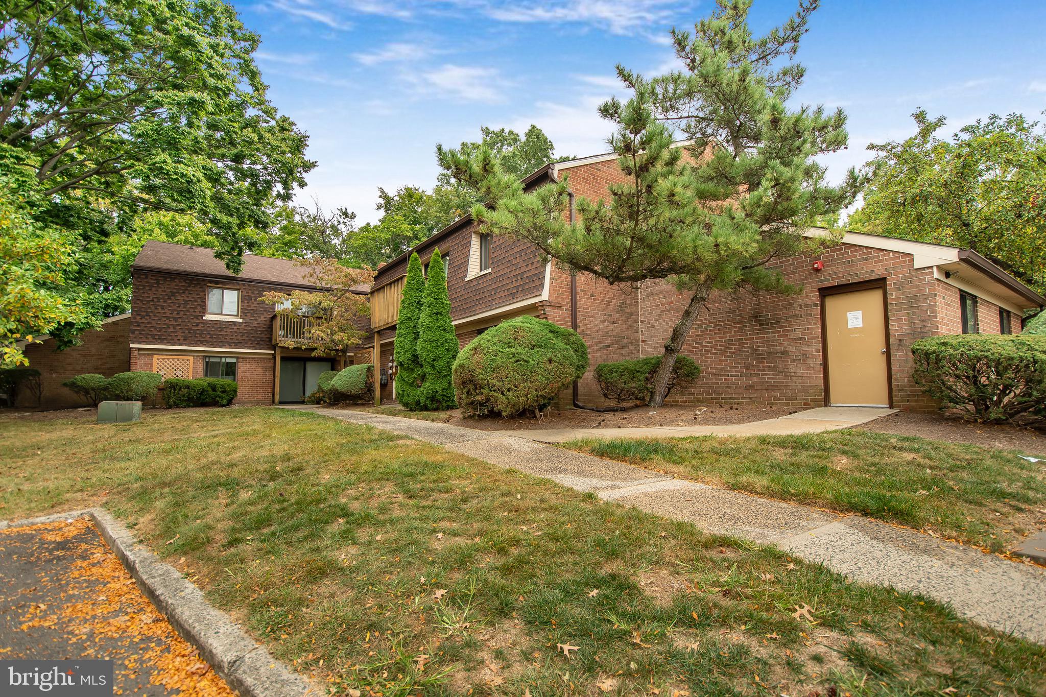 606 Meadow Woods Lane Lawrence Township, NJ 08648 - Photo 2 of 2