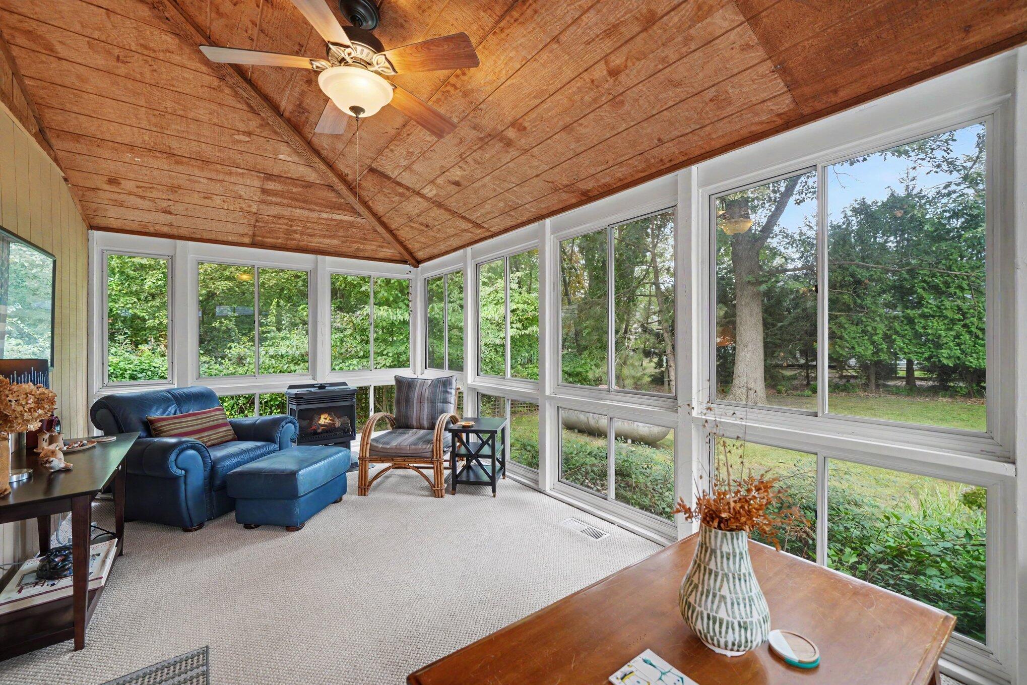 46351 Grand Beach Road New Buffalo, MI 49117 - Photo 17 of 26 015_file_8743