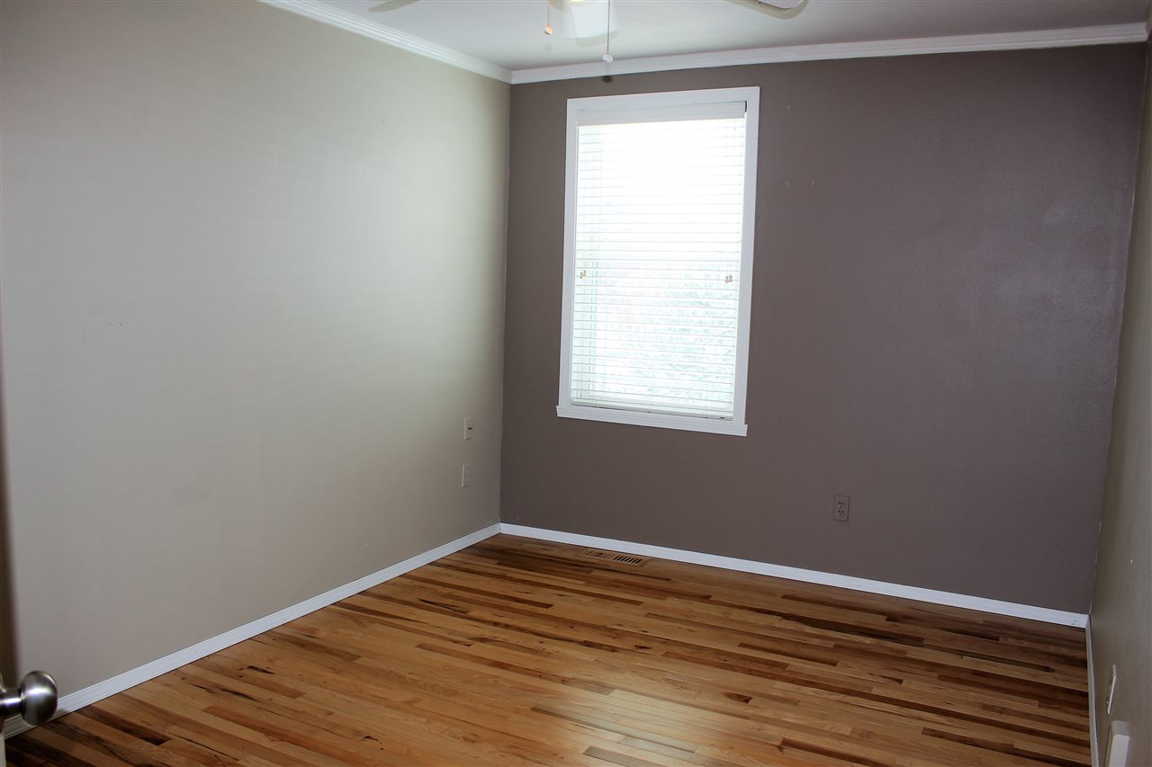 3823 North Trainer Road Rockford, IL 61114 - Photo 12 of 25 Gallery Image 12