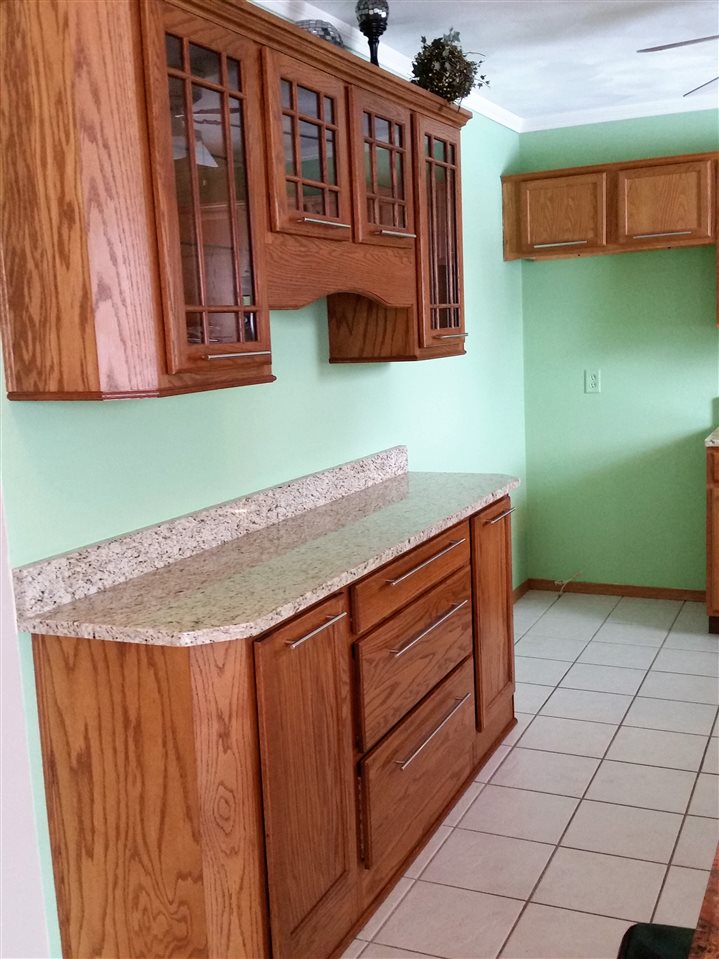 3823 North Trainer Road Rockford, IL 61114 - Photo 8 of 25 Gallery Image 8
