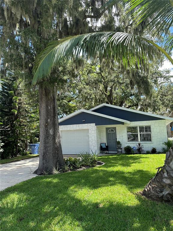 305 6th Street East Bradenton, FL 34208 - Photo 1 of 1