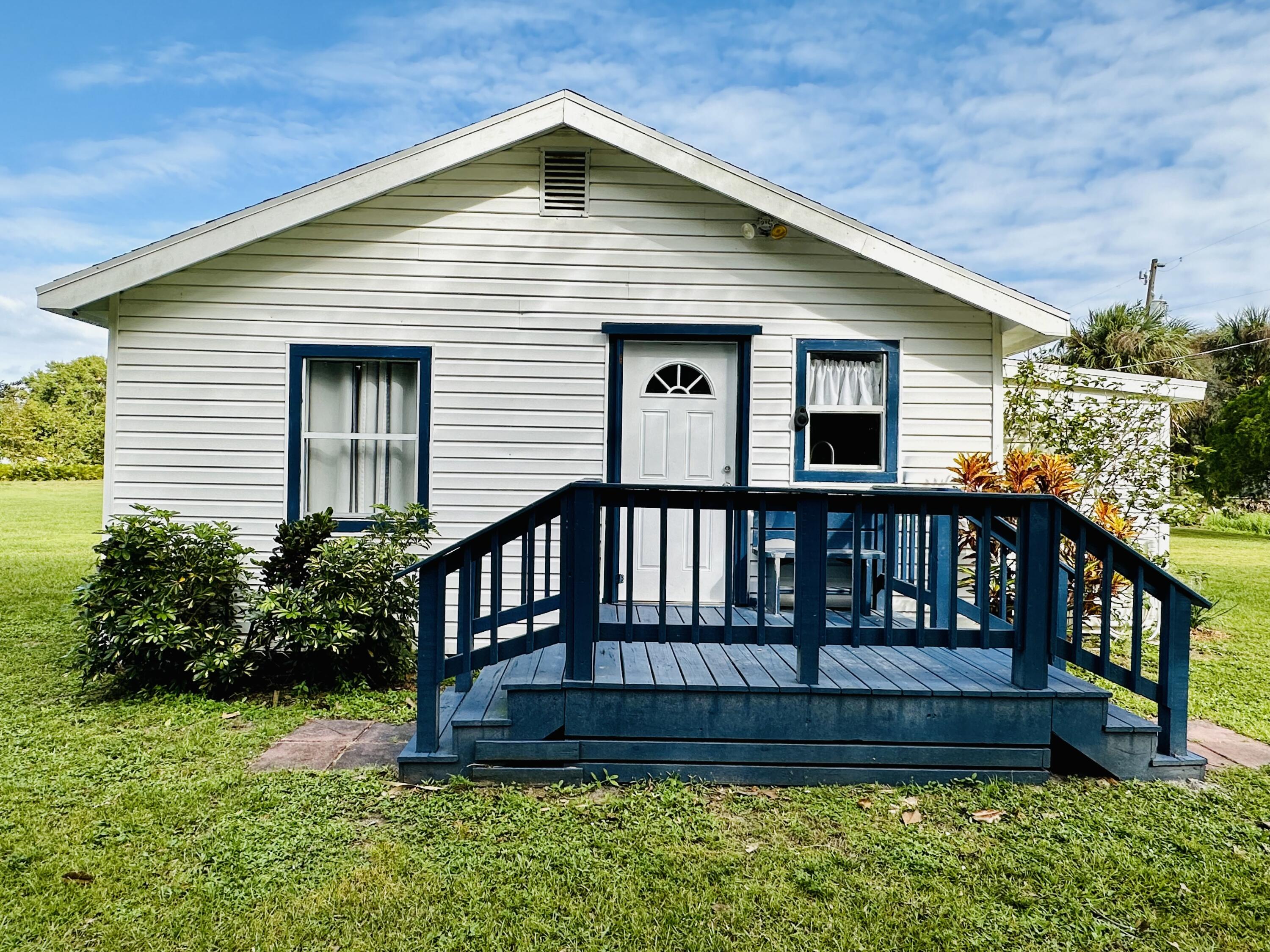 1104 Southwest 11th Street Okeechobee, FL 34974 - Photo 12 of 59 Welcome!