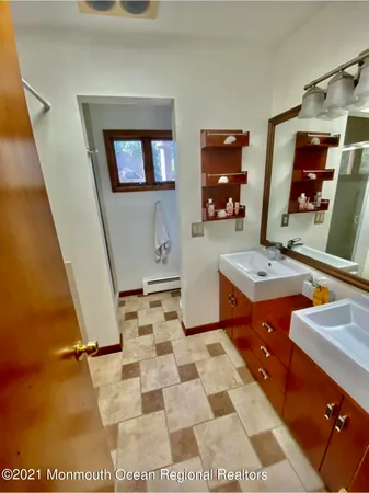 $2,750 | 1706 Fanwood Street, Oakhurst, NJ 07755