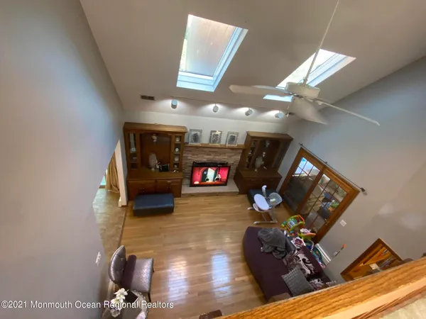 $2,750 | 1706 Fanwood Street, Oakhurst, NJ 07755