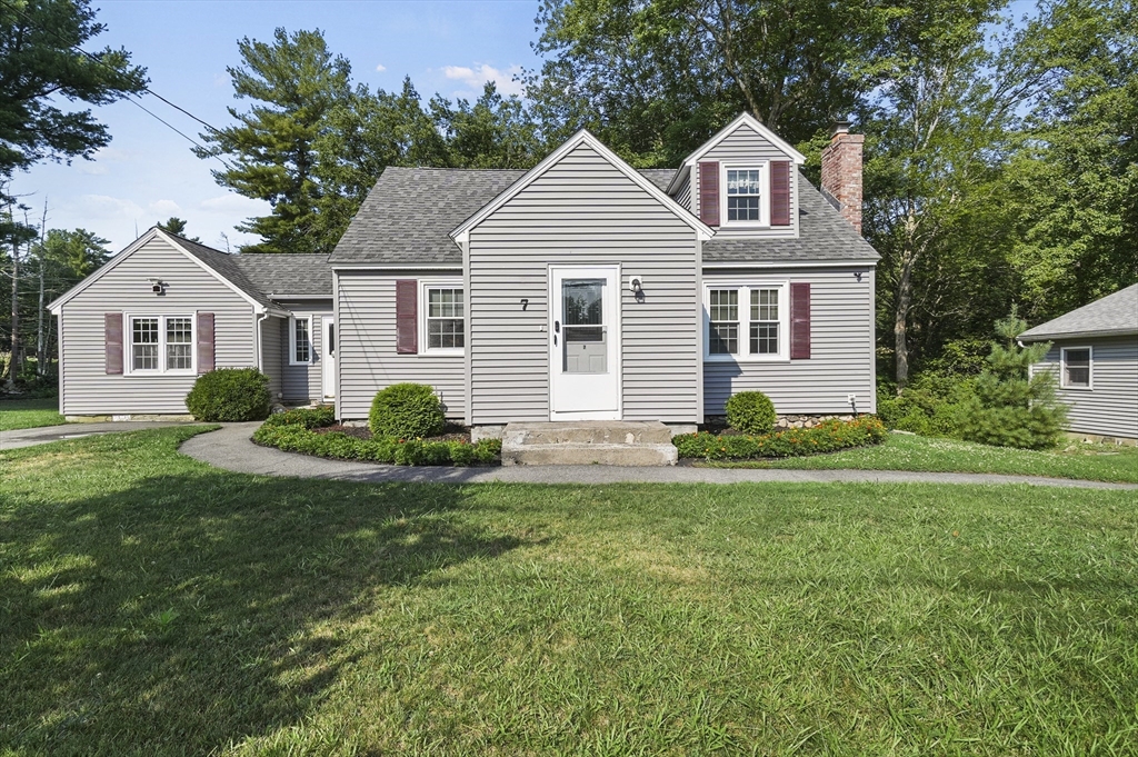 7 Cummings Road Tyngsboro, MA 01879 - Photo 1 of 39 Gallery Image 1