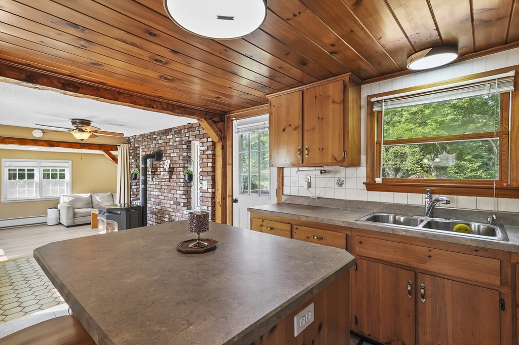7 Cummings Road Tyngsboro, MA 01879 - Photo 8 of 39 Gallery Image 8