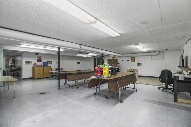 $875,000 | 508 Southeast 12th Street, Oak Grove, MO 64075