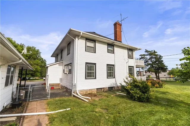 $875,000 | 508 Southeast 12th Street, Oak Grove, MO 64075