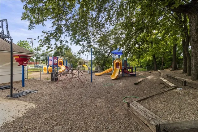 $875,000 | 508 Southeast 12th Street, Oak Grove, MO 64075