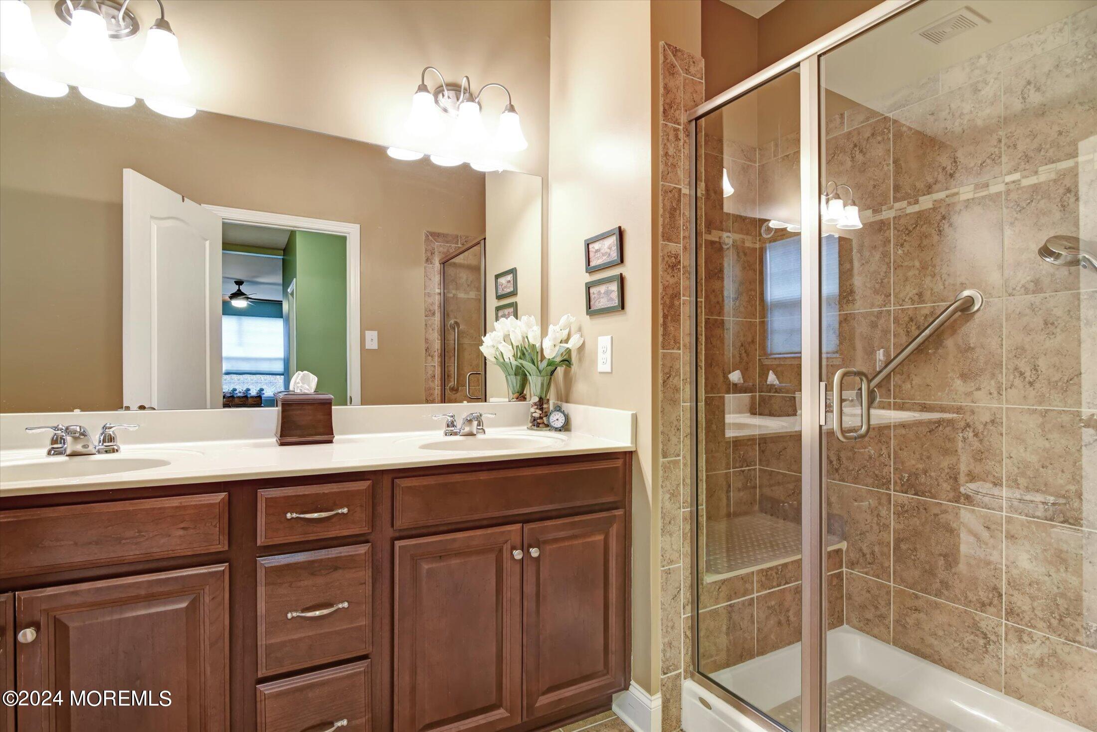 37 Mason Drive Jackson, NJ 08527 - Photo 28 of 60 28-Primary Bathroom