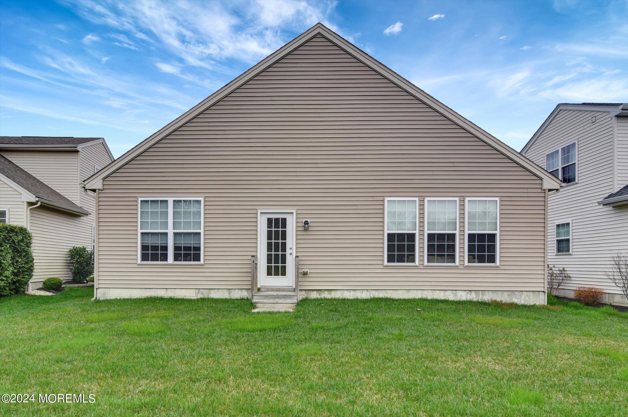 37 Mason Drive Jackson, NJ 08527 - Photo 36 of 60 36-Rear View
