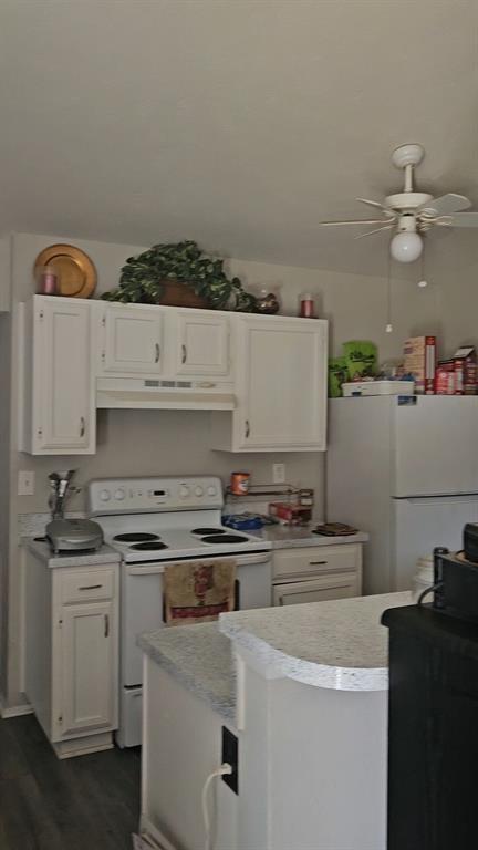 7129 Sorcey Road Dallas, TX 75249 - Photo 17 of 17 current leased kitchen