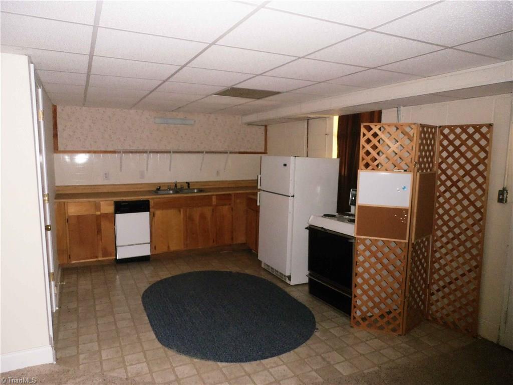 1129 Pinebluff Road Winston-Salem, NC 27103 - Photo 16 of 22 Gallery Image 16