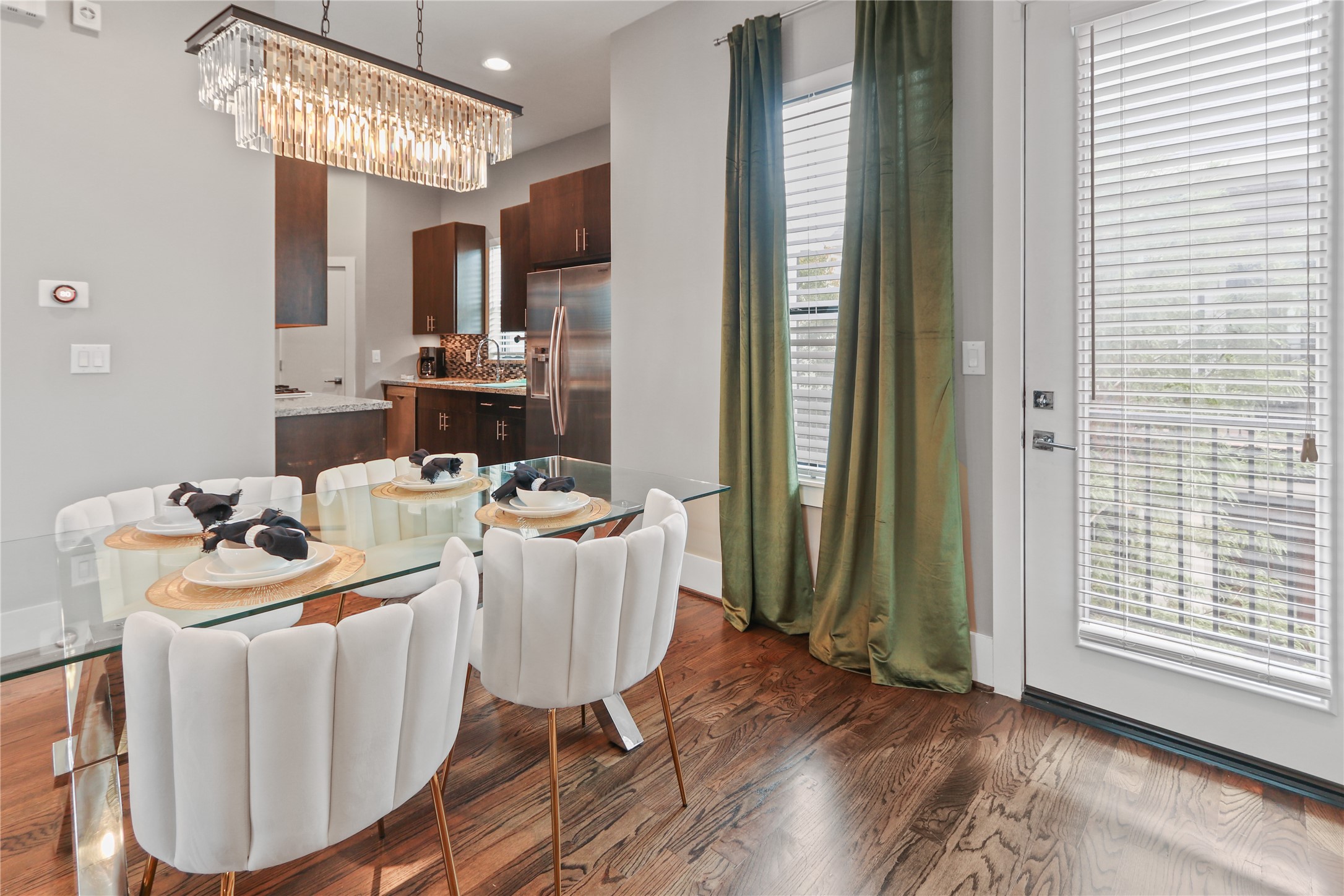 2105 Hadley Street Houston, TX 77003 - Photo 11 of 30 Thoughtfully designed dining space with modern touches
