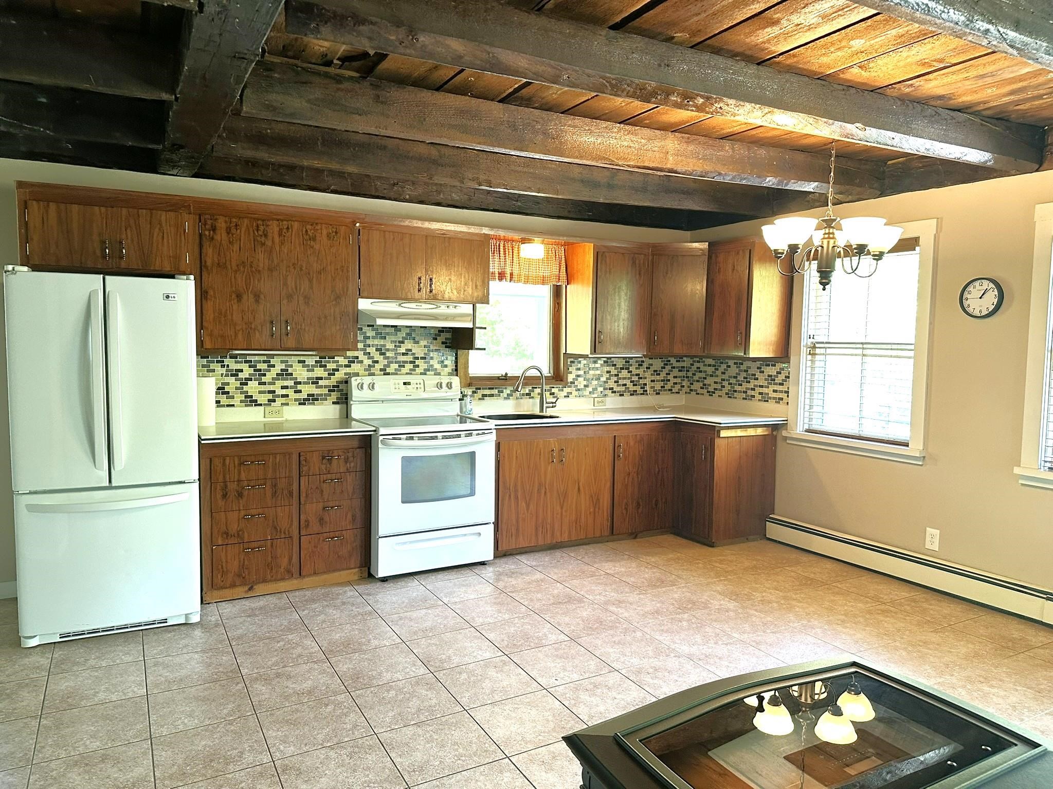 107 Ainsworth Road Woodbury, VT 05647 - Photo 3 of 24