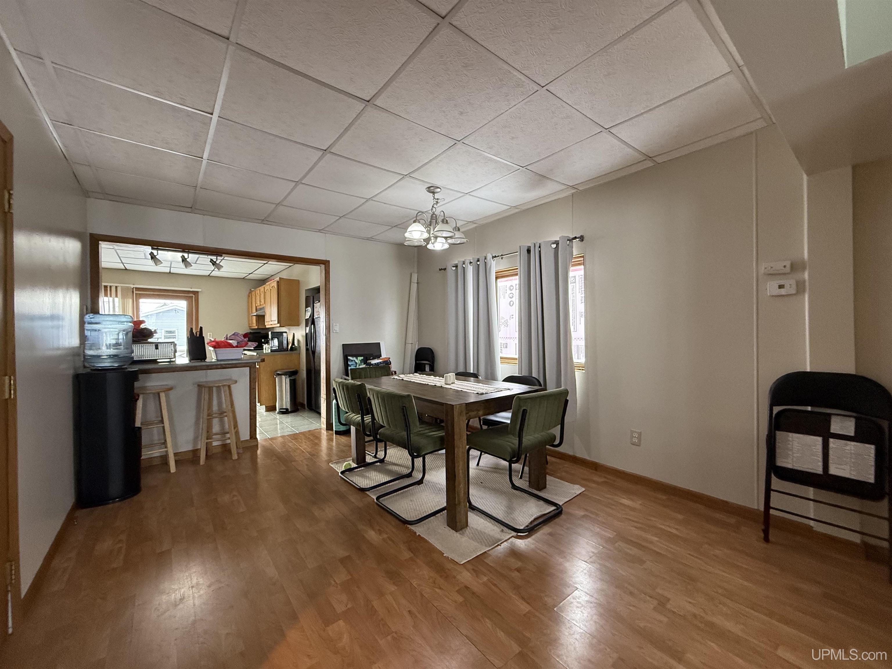 211 Wisconsin Avenue Gladstone, MI 49837 - Photo 9 of 36 Gallery Image 9