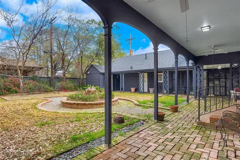 $395,000 | 702 Elmwood Street, Shreveport, LA 71104