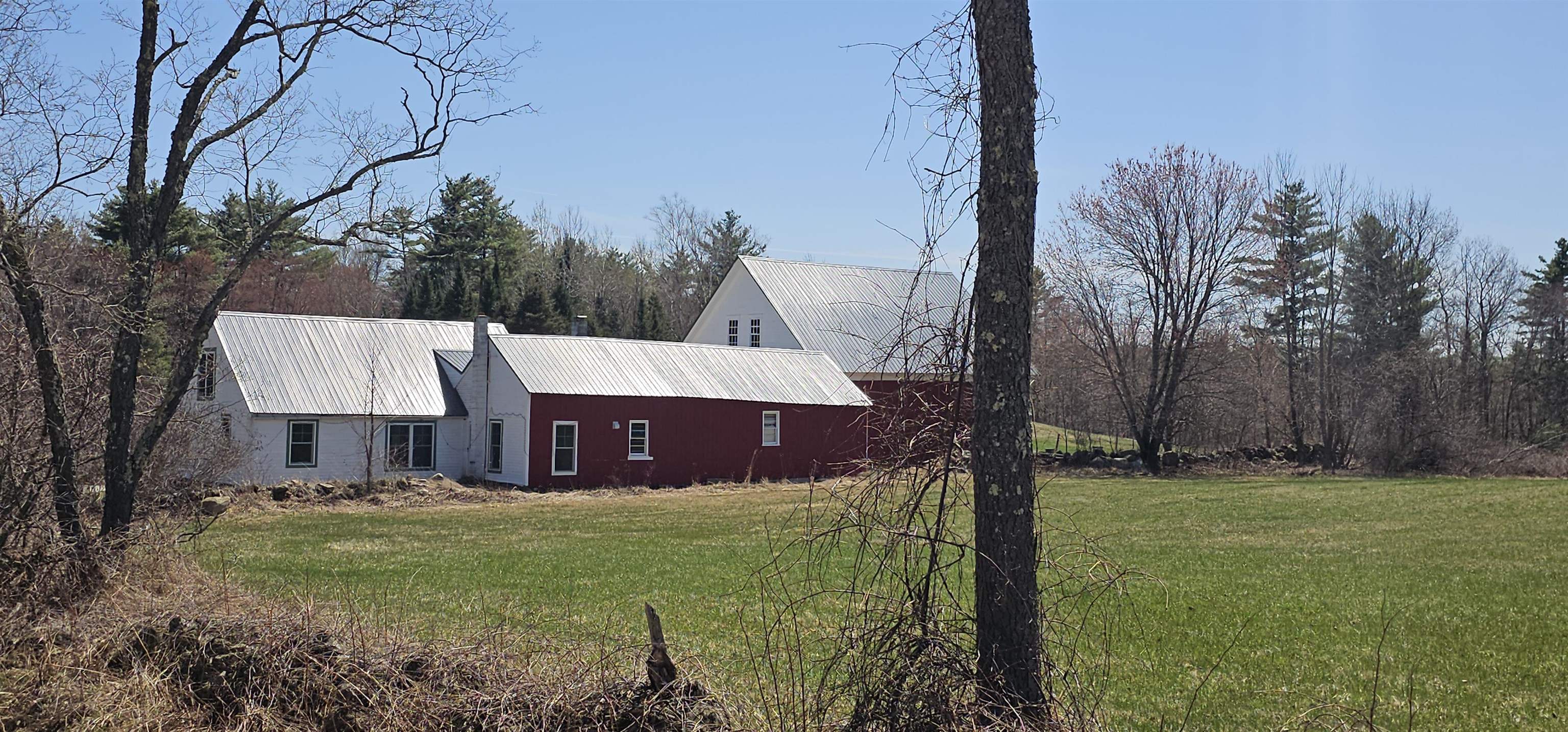 82 Kenney Road Loudon, NH 03307 - Photo 4 of 38