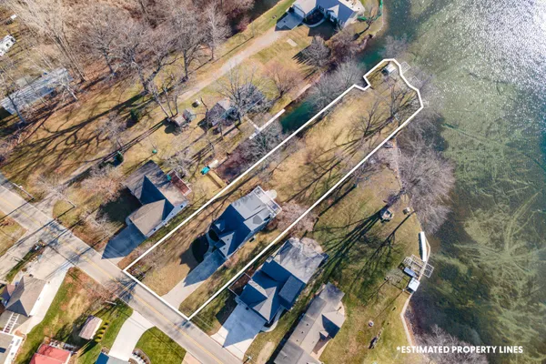 $969,900 | 497 Iyopawa Road, Coldwater, MI 49036