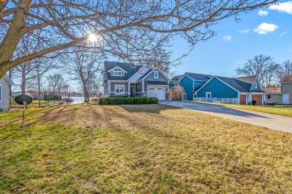 $969,900 | 497 Iyopawa Road, Coldwater, MI 49036
