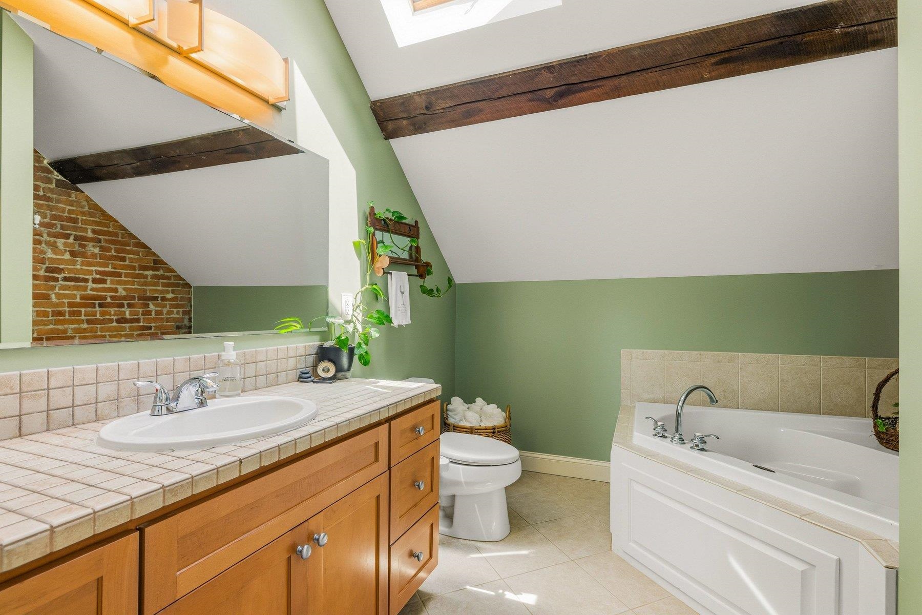 6 Bay Road, Unit 31 Newmarket, NH 03857 - Photo 30 of 52
