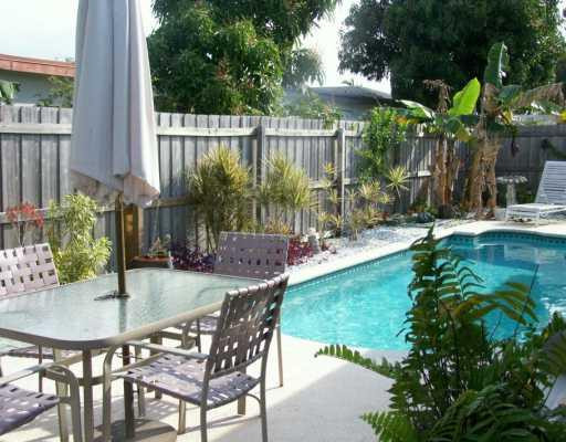 5190 Southwest 11th Street Margate, FL 33068 - Photo 2 of 15 Swimming Pool/Hot Tub/Sauna