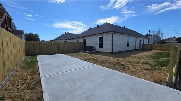 $1,850 | 3627 Park Boulevard, Chalmette, LA 70043