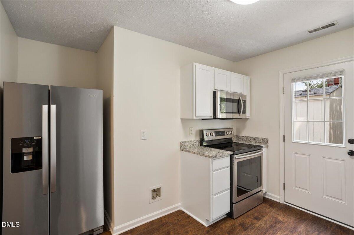 3619 Ranbir Drive Durham, NC 27713 - Photo 20 of 35 Kitchen