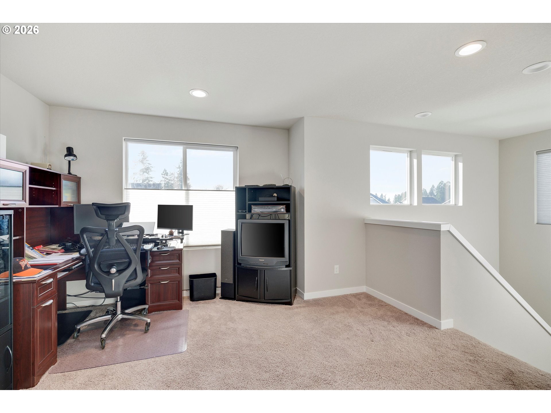 282 West 17th Street Lafayette, OR 97127 - Photo 17 of 34 Loft