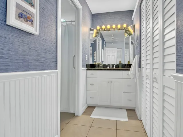 $4,000 | 3939 Ocean Drive, Unit 201A, Vero Beach, FL 32963