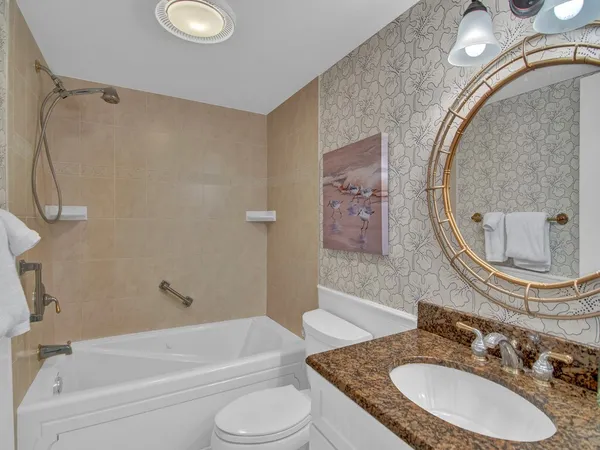 $4,000 | 3939 Ocean Drive, Unit 201A, Vero Beach, FL 32963