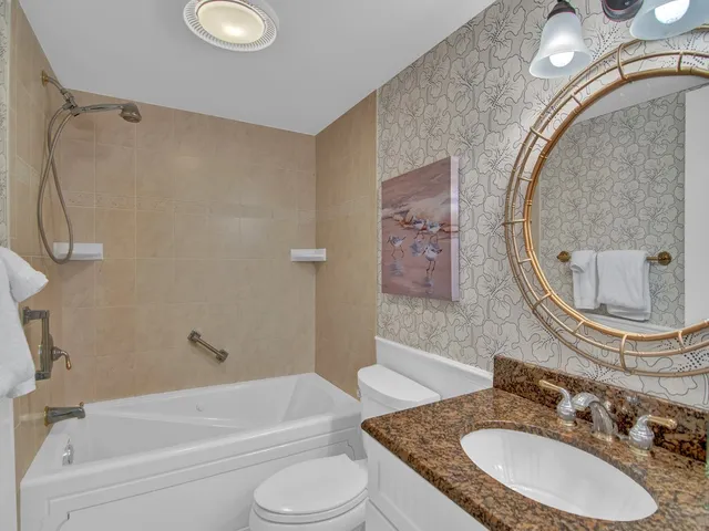 $4,000 | 3939 Ocean Drive, Unit 201A, Vero Beach, FL 32963