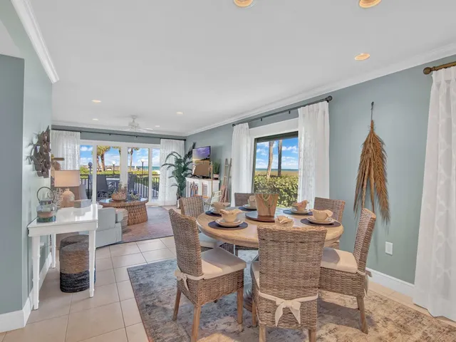 $4,000 | 3939 Ocean Drive, Unit 201A, Vero Beach, FL 32963