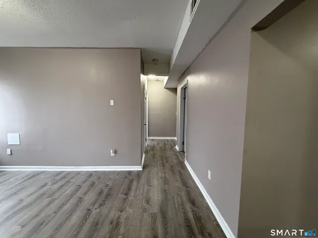 $1,700 | 5 Winter Street, Hartford, CT 06120