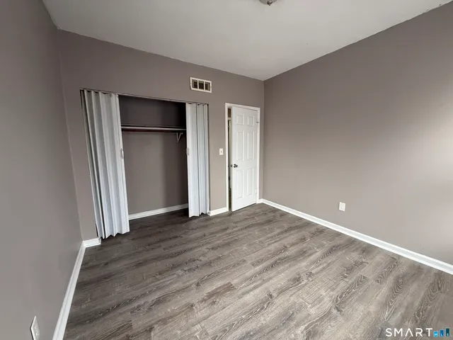 $1,700 | 5 Winter Street, Hartford, CT 06120