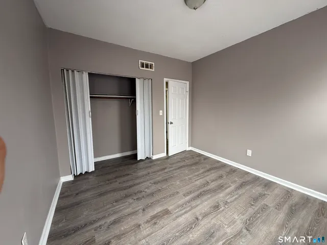 $1,700 | 5 Winter Street, Hartford, CT 06120