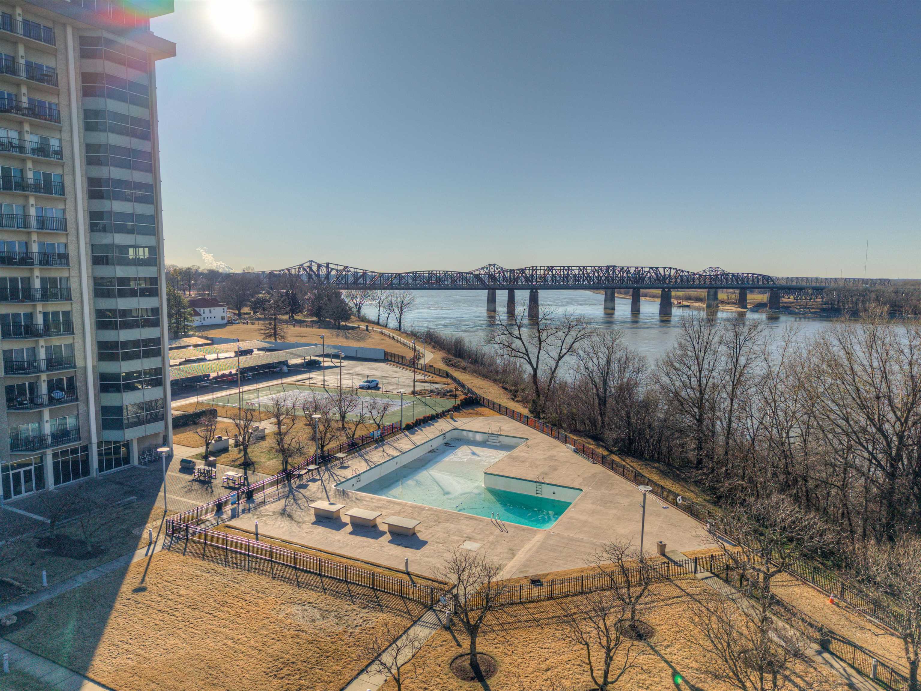 655 Riverside Drive, Unit 405B Memphis, TN 38103 - Photo 32 of 40