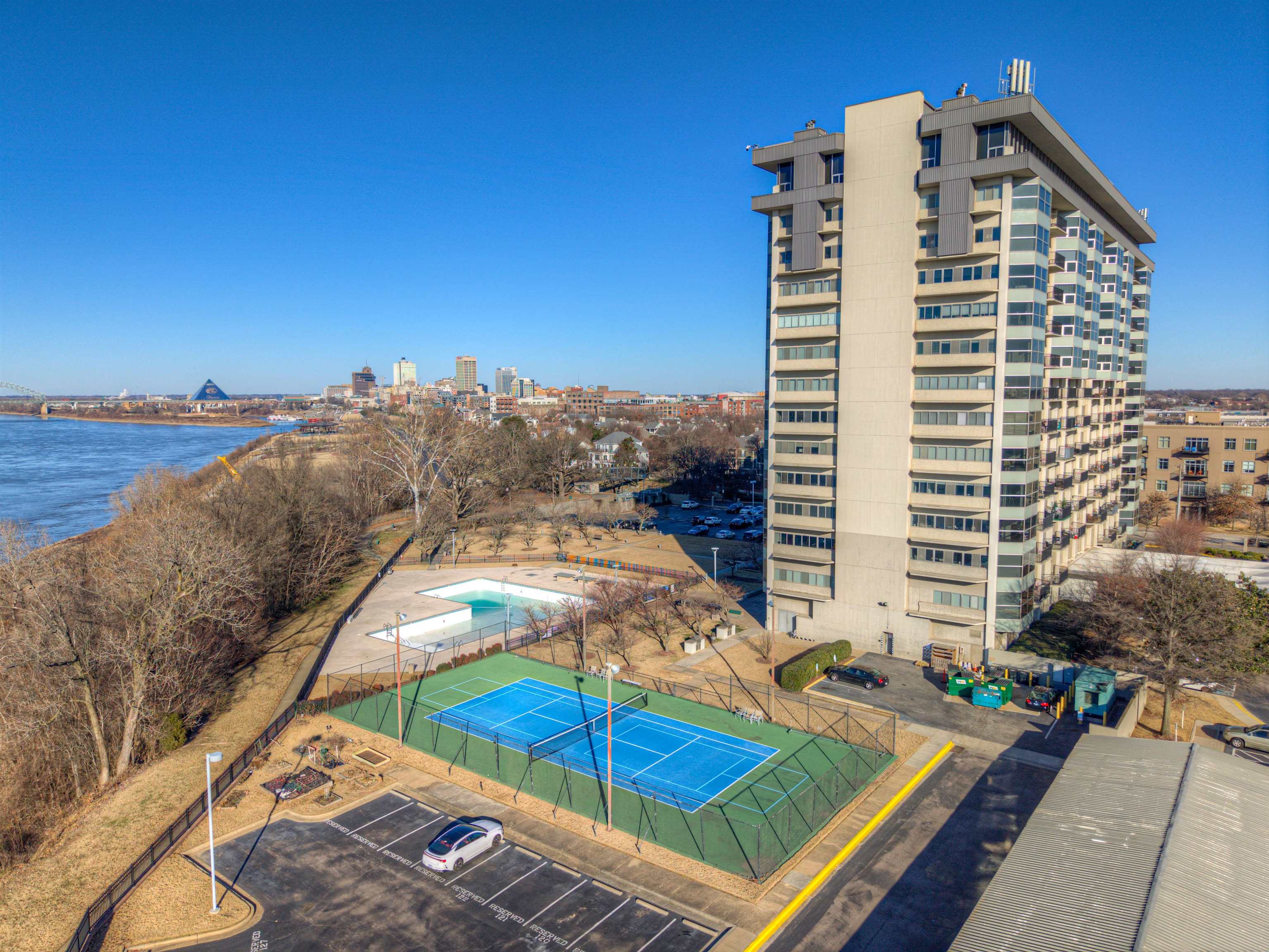 655 Riverside Drive, Unit 405B Memphis, TN 38103 - Photo 34 of 40