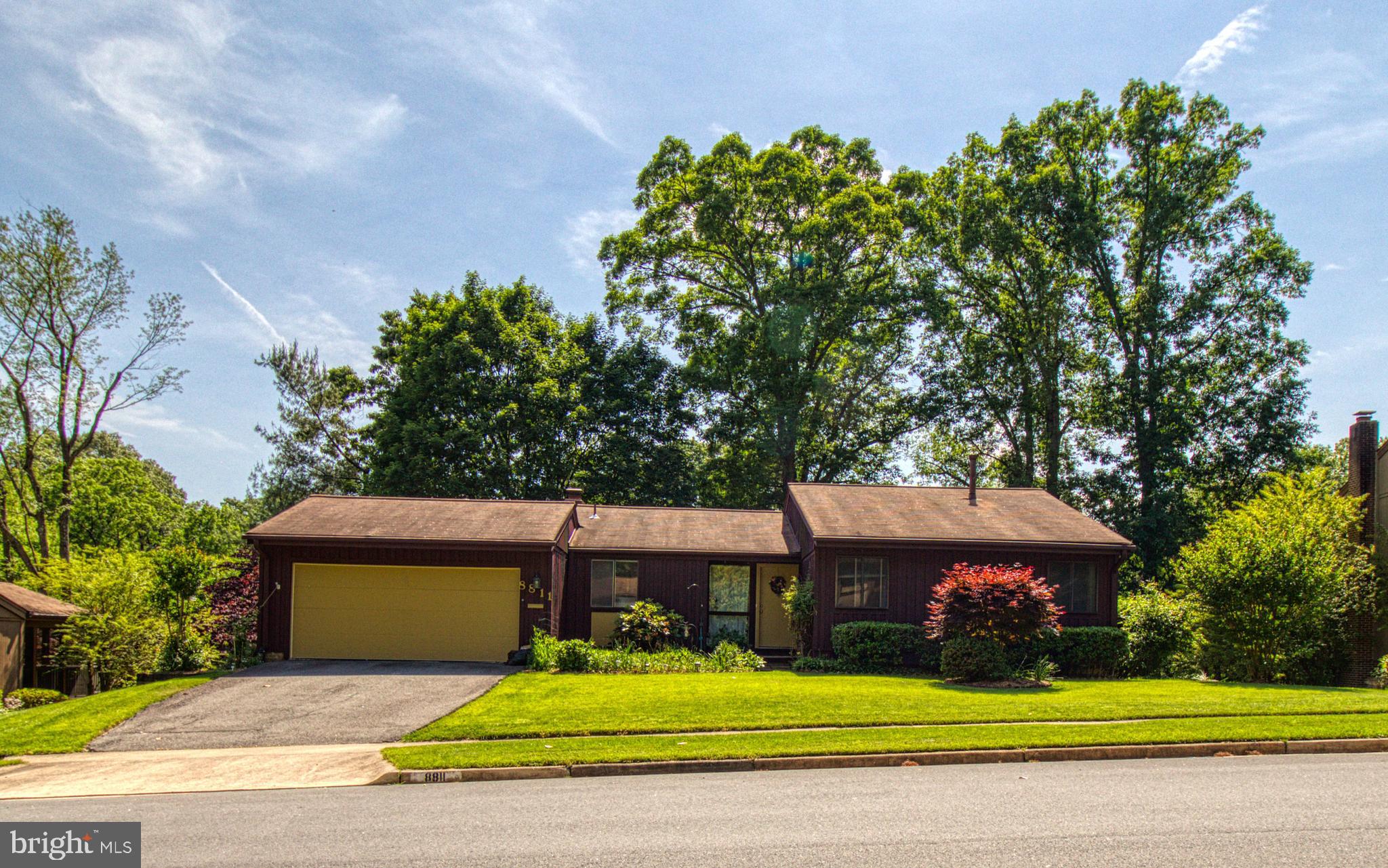 8811 Burbank Road Annandale, VA 22003 - Photo 1 of 28 Gallery Image 1