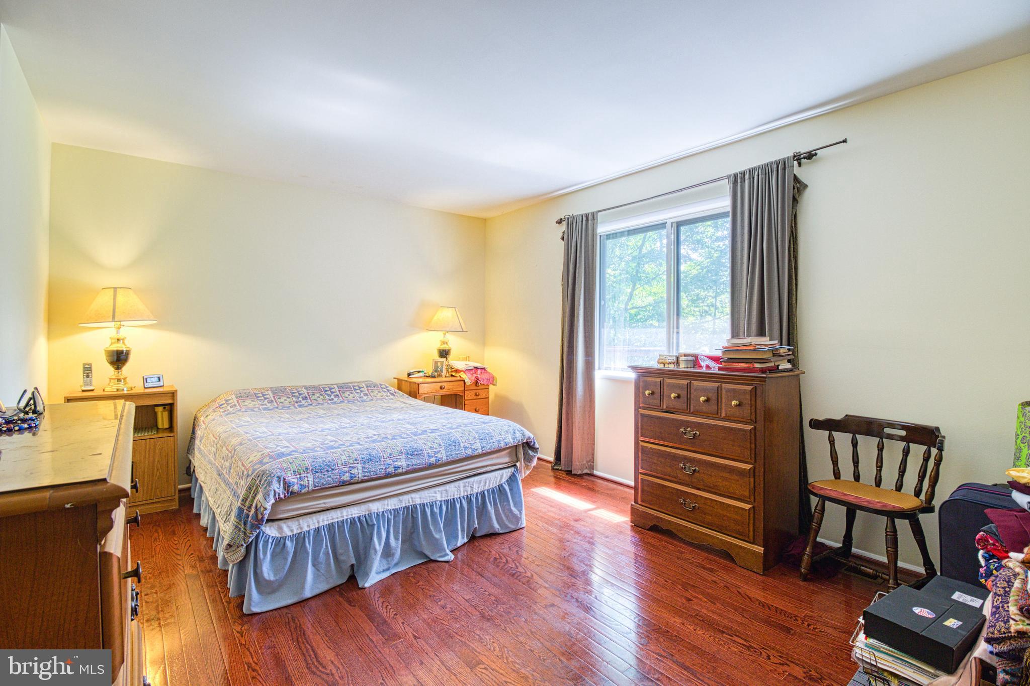 8811 Burbank Road Annandale, VA 22003 - Photo 19 of 28 Gallery Image 19