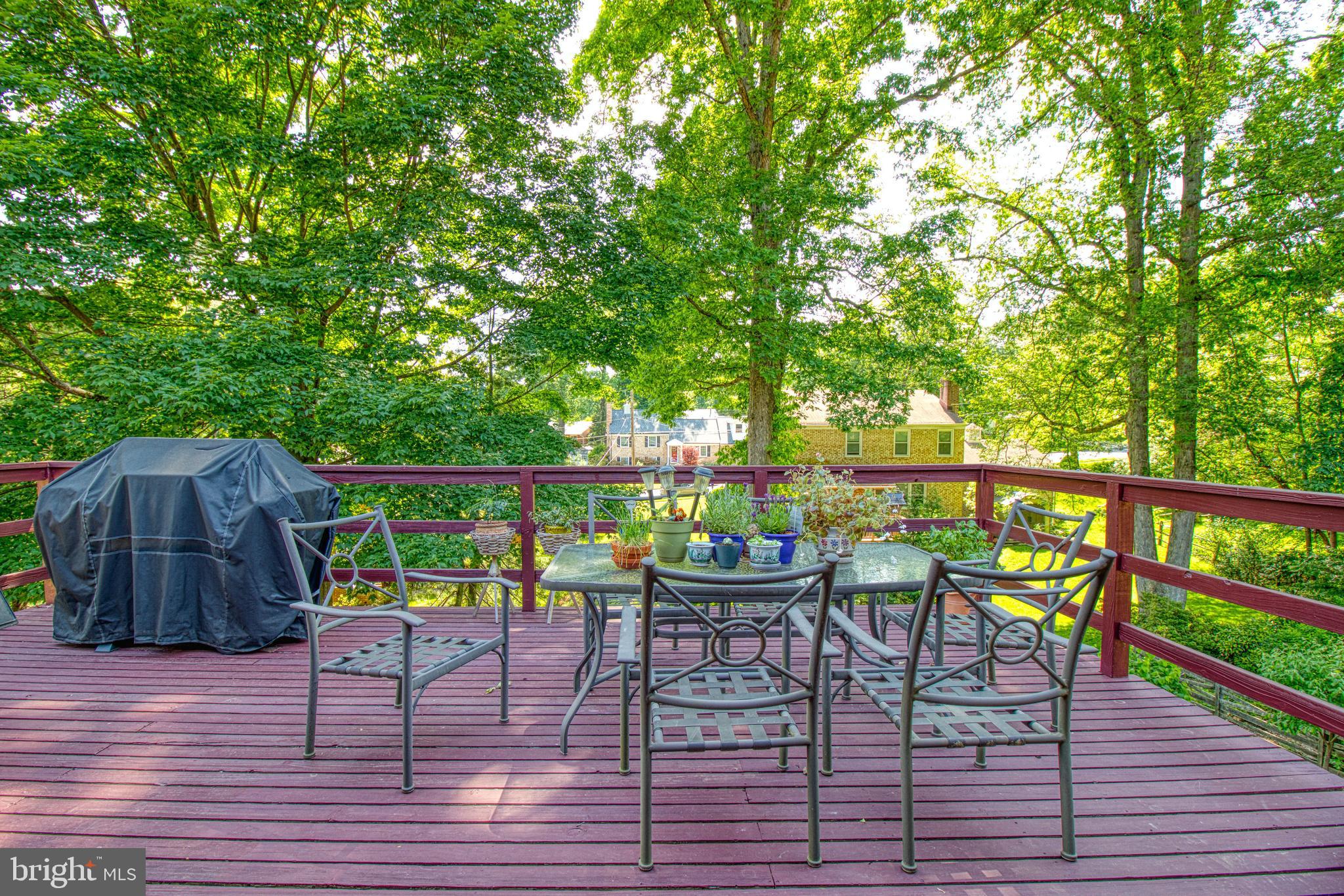 8811 Burbank Road Annandale, VA 22003 - Photo 20 of 28 Gallery Image 20