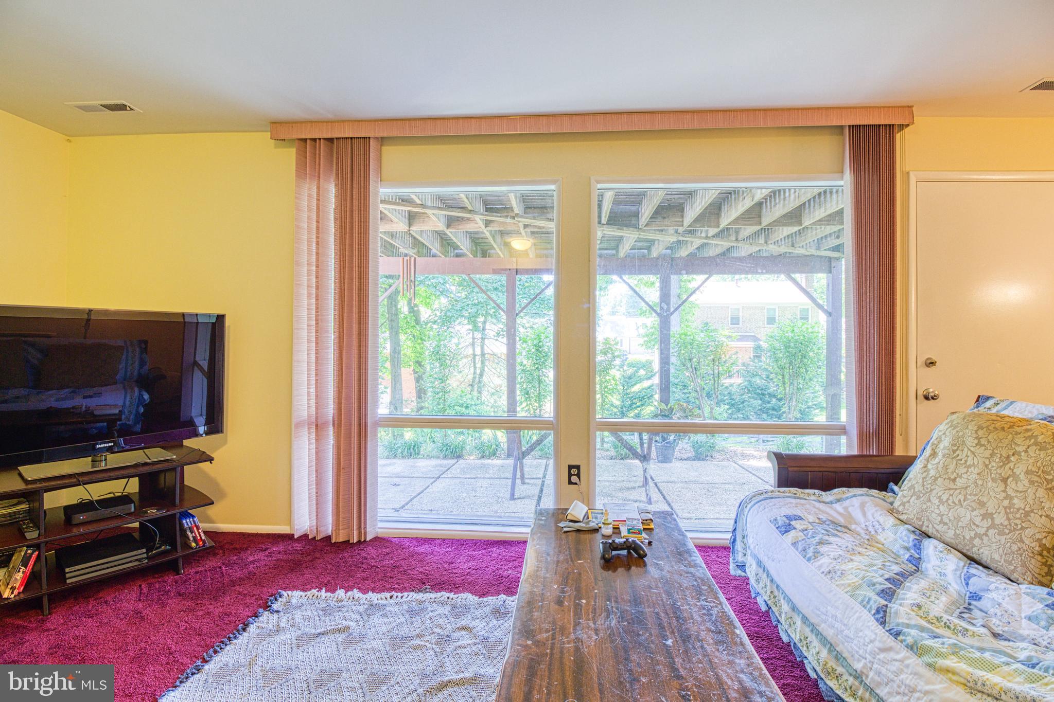 8811 Burbank Road Annandale, VA 22003 - Photo 5 of 28 Gallery Image 5