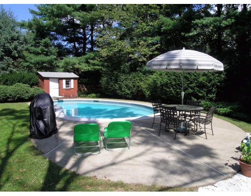 50 Valley Road Needham, MA 02492 - Photo 3 of 14 Gallery Image 3
