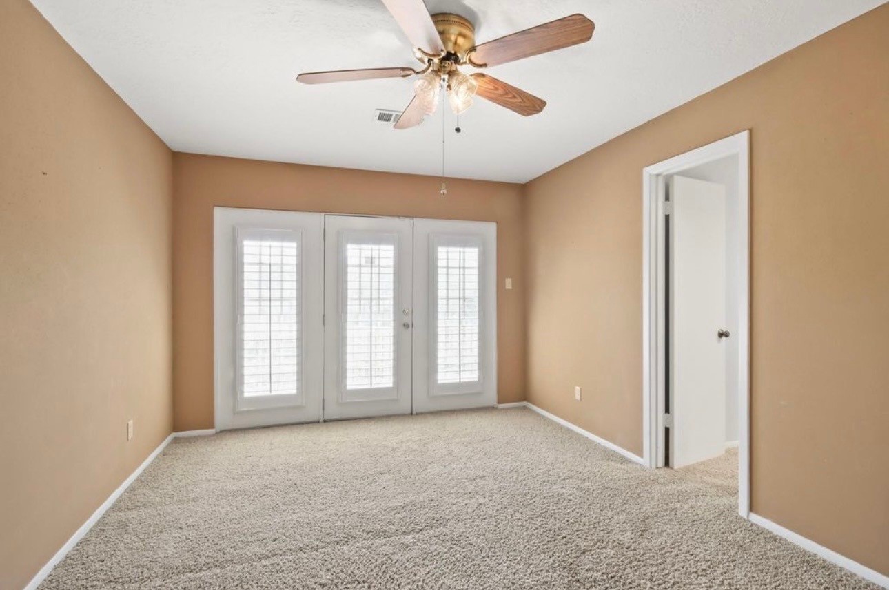 1134 Chestnut Ridge Road Houston, TX 77339 - Photo 31 of 46 Bedroom